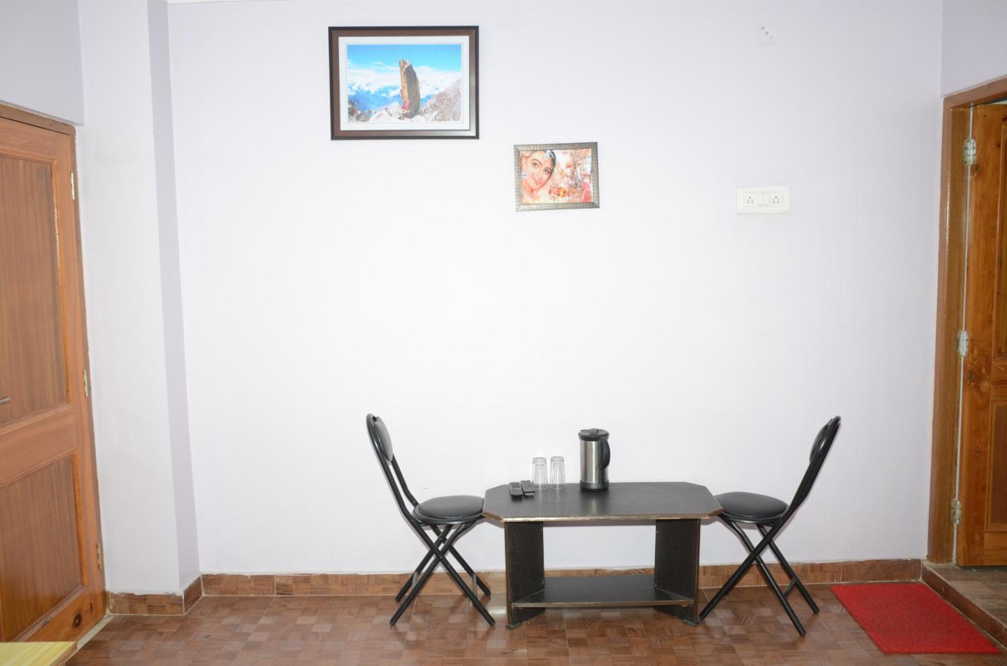 Hotel Alpine View Sarahan Екстер'єр фото