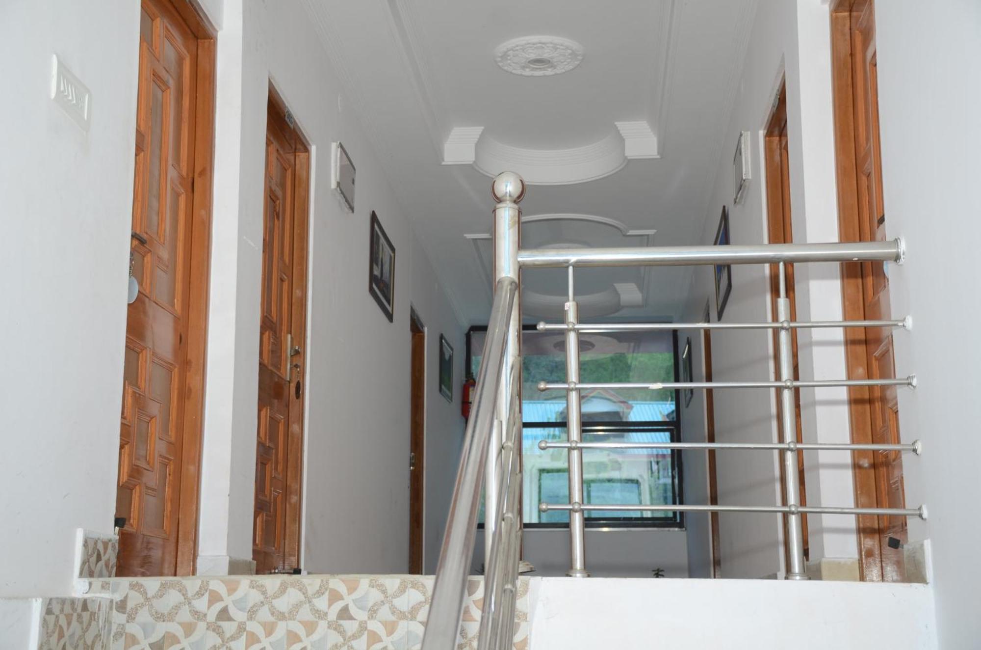 Hotel Alpine View Sarahan Екстер'єр фото