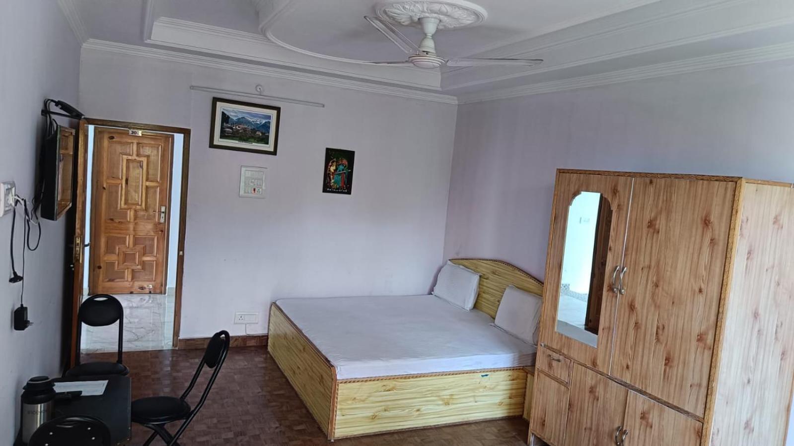 Hotel Alpine View Sarahan Екстер'єр фото