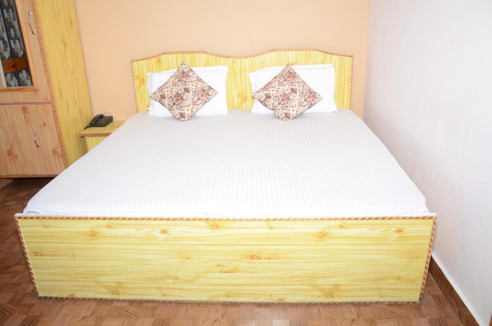 Hotel Alpine View Sarahan Екстер'єр фото