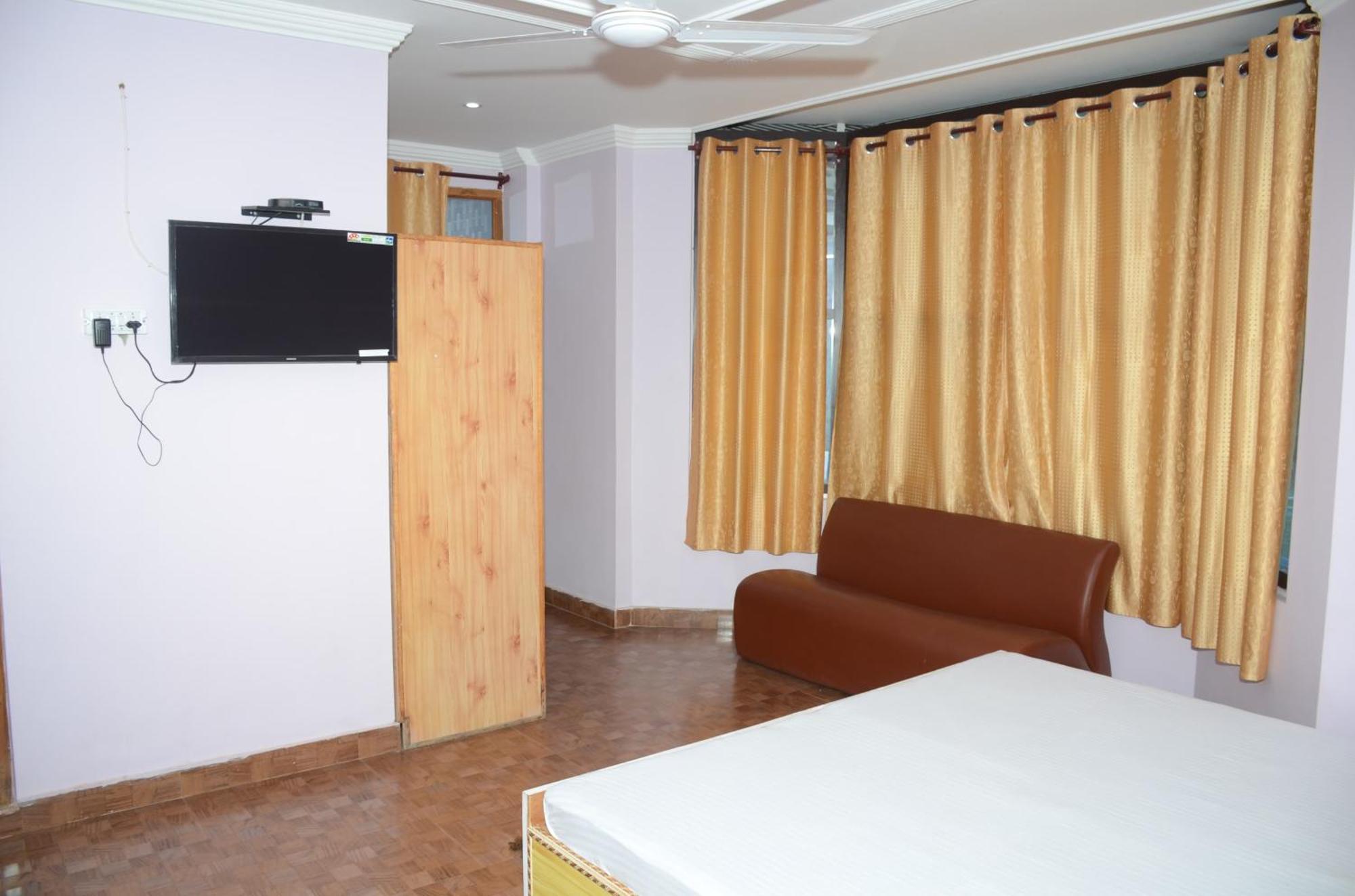 Hotel Alpine View Sarahan Екстер'єр фото