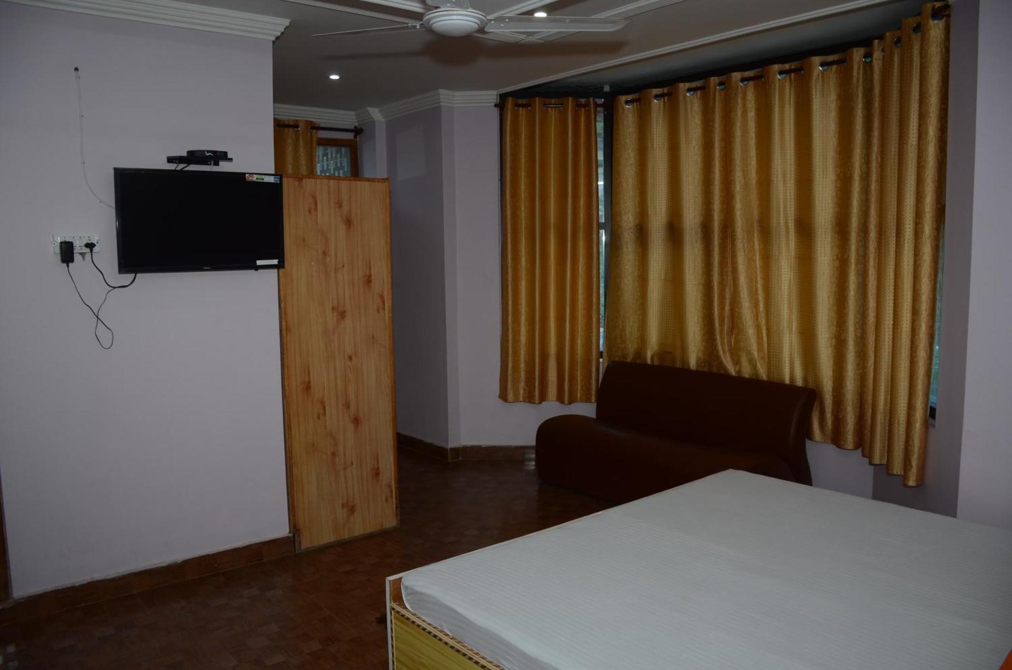 Hotel Alpine View Sarahan Екстер'єр фото